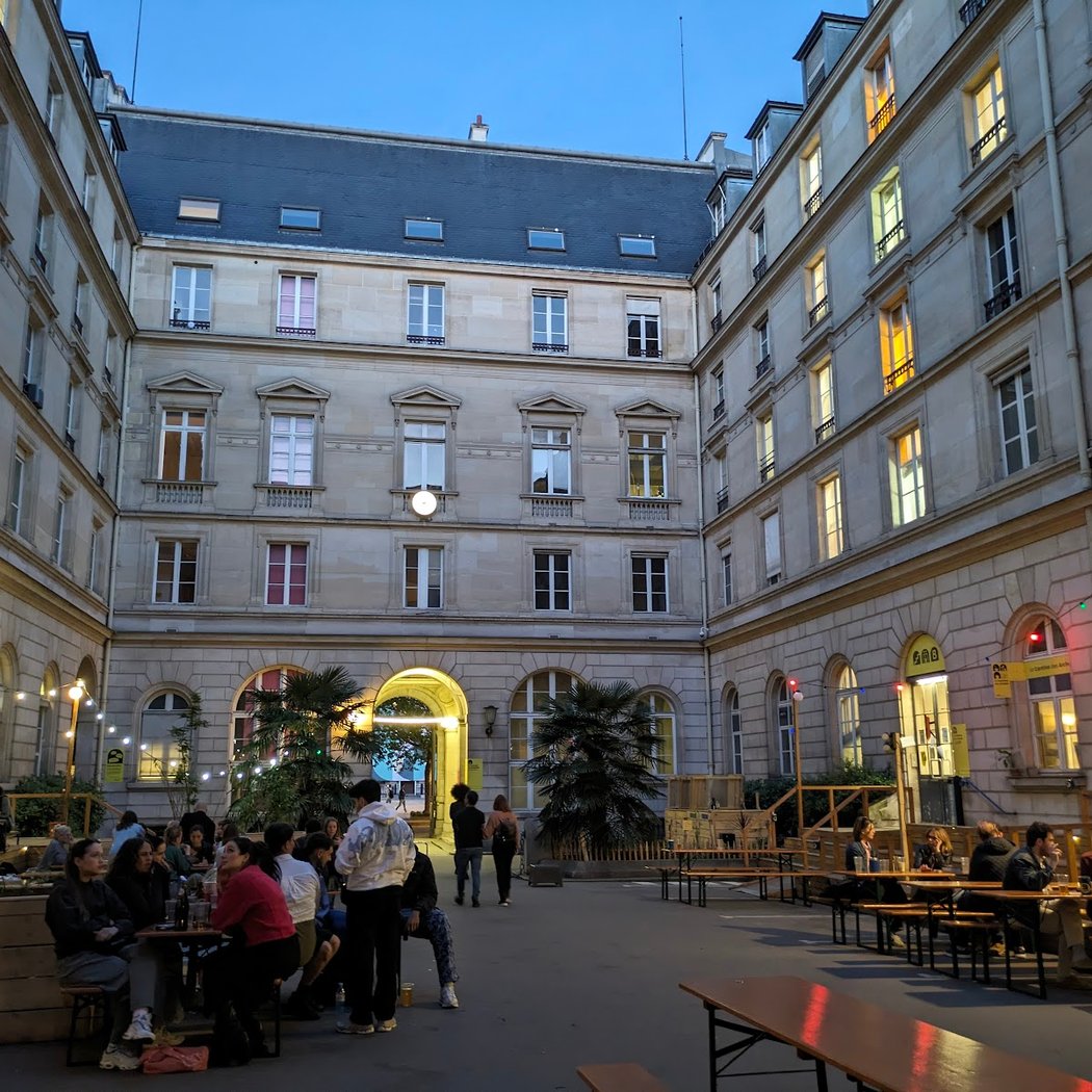 Être vue et entendue 3